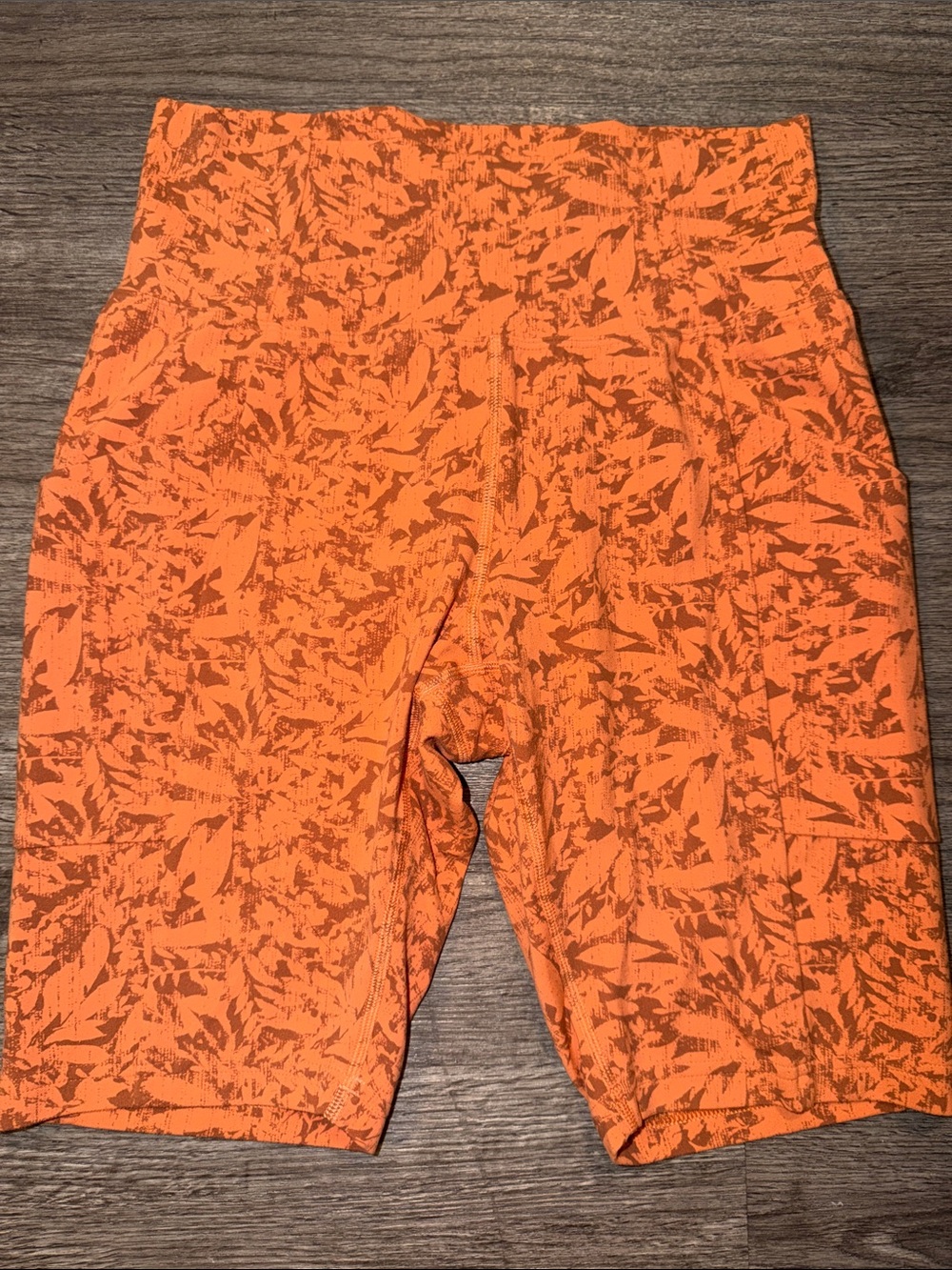 REI Co-op Women’s Orange Leaf Print High Rise Biker Shorts Pockets Medium